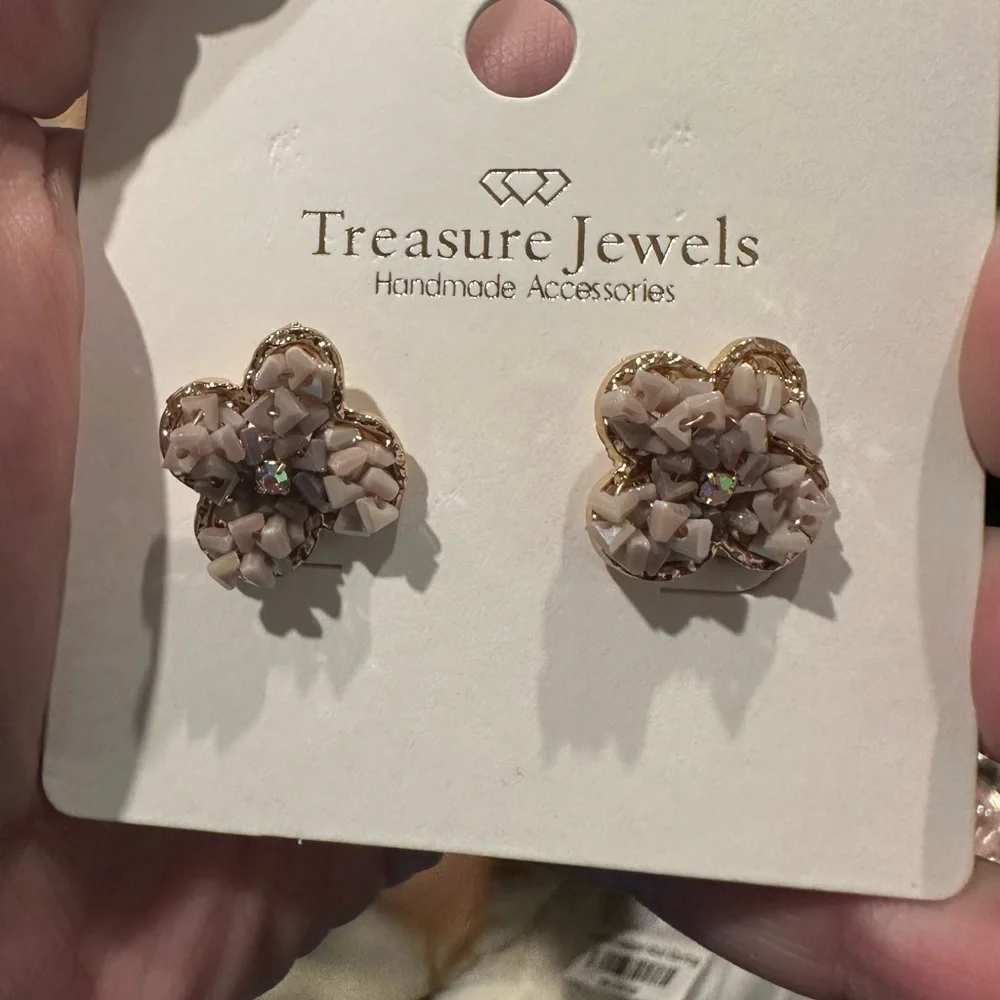 Treasure Jewels Pink Floral Earrings